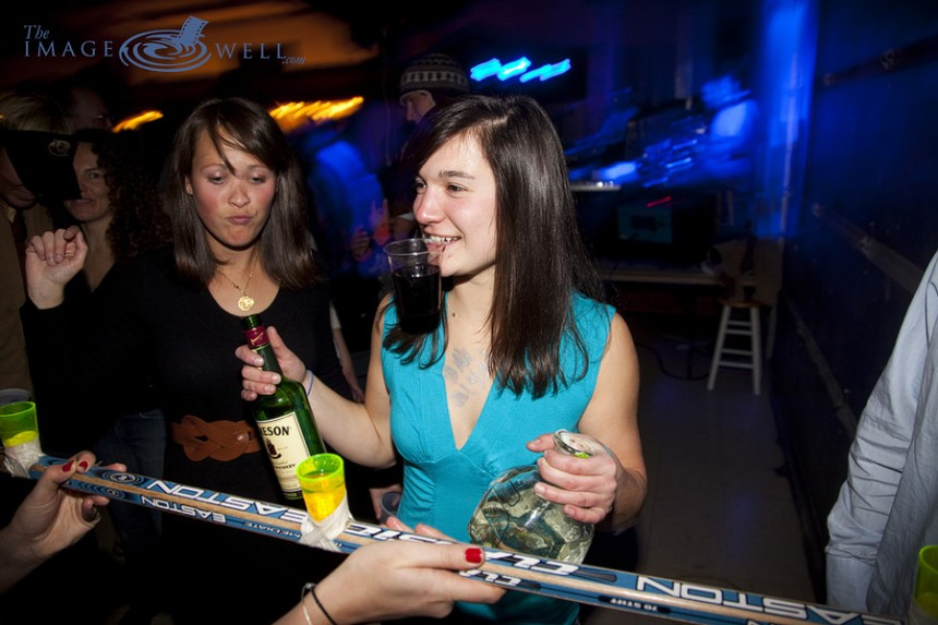 2010 Jackson Hole Womens Hockey Fundraising Calendar Party 0091